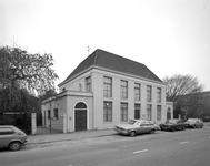 56917 Gezicht op de voorgevel van het kantoor Algemene Begraafplaatsen (Gansstraat 165-169, huis Soestbergen) te Utrecht.